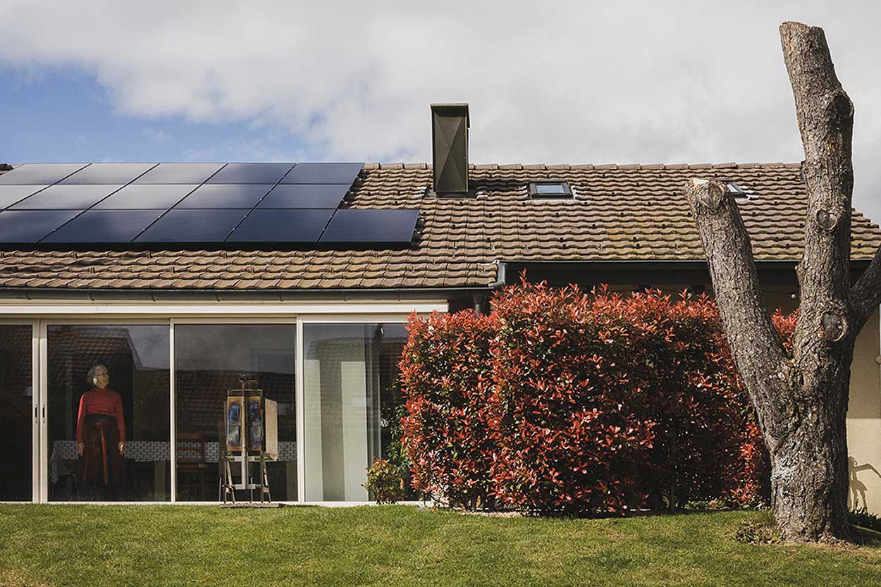 2_Le-corps-de-Claudine_La-Grange-25-26_Spectacle_1200x800(c)Julie-Masson