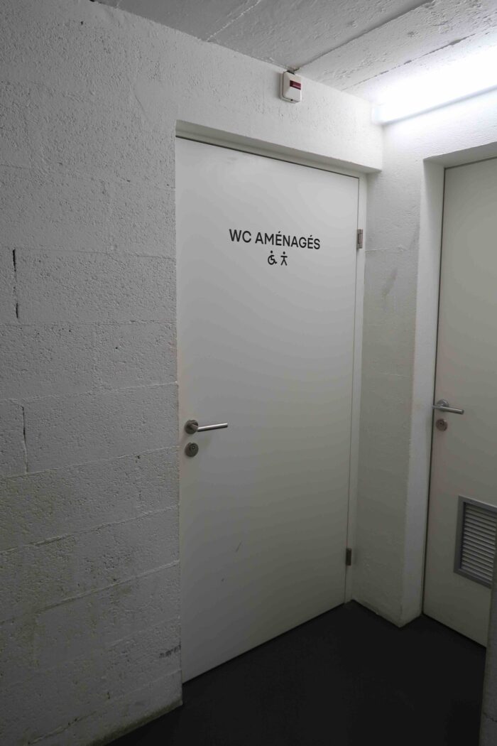 L’entrée des WC aménagés