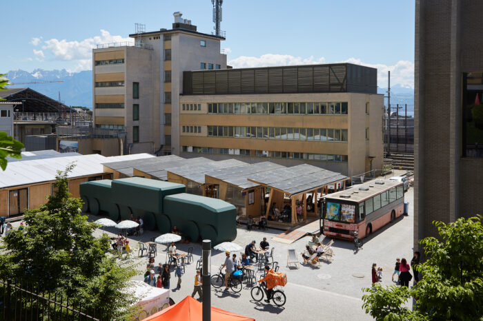 La Librairie et le Bar à Plateforme 10
