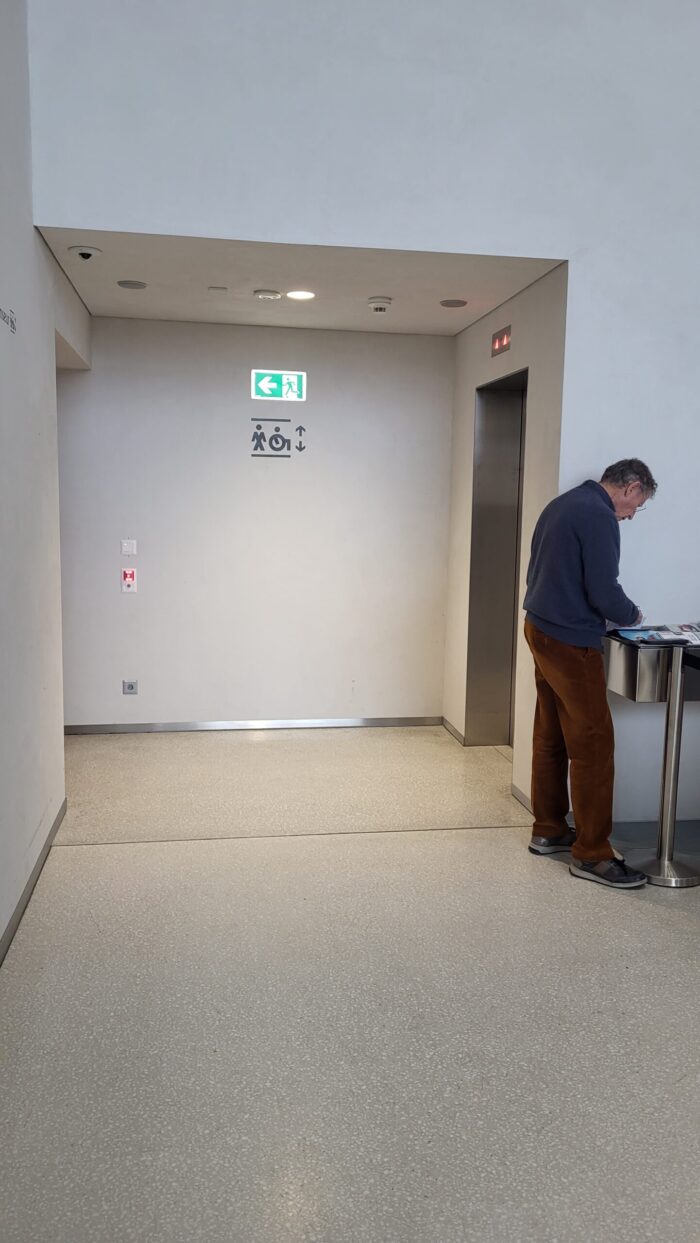 Accès ascenseur du MCBA