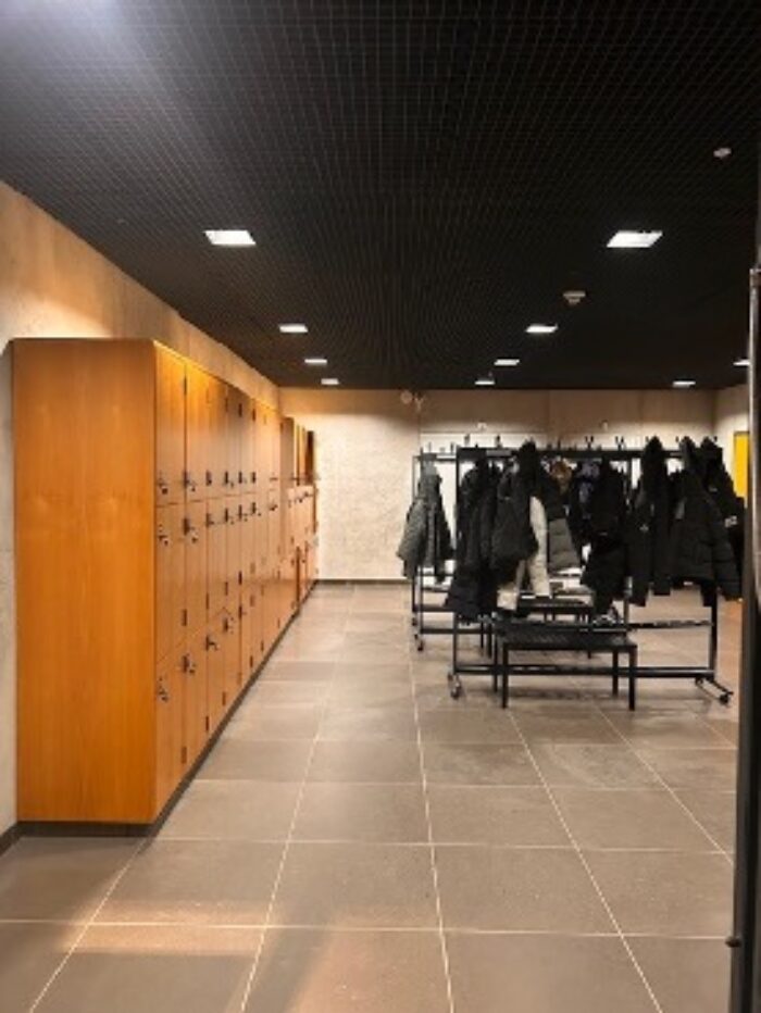 Accès aux vestiaires du musée.