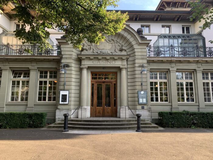 L’entrée du Casino de Montbenon